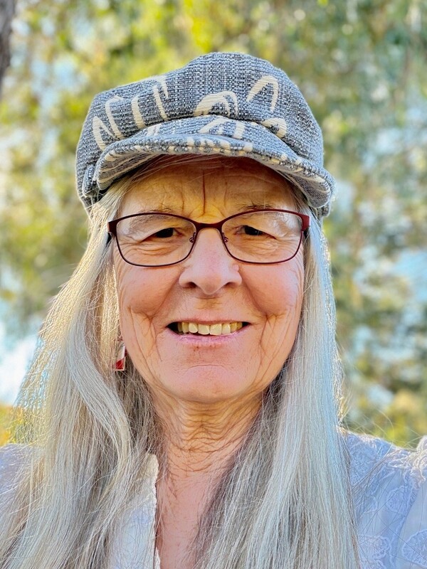 Honorary Professor Amanda Oakley